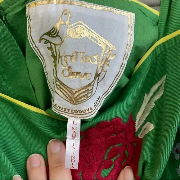 Knitted Dove Green Embroidered Tie Sleeves Fit & Flare Pleated Mini Dress Size L - Picture 3 of 10